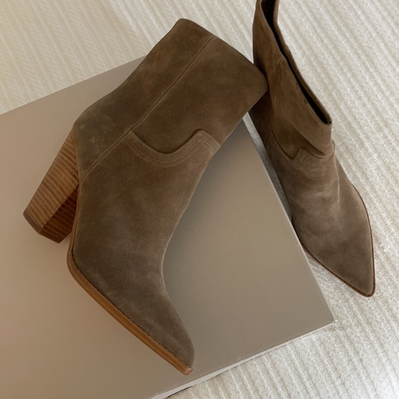 SOLD Brand New Mark Fisher Ltd boots - Picture 4 of 5